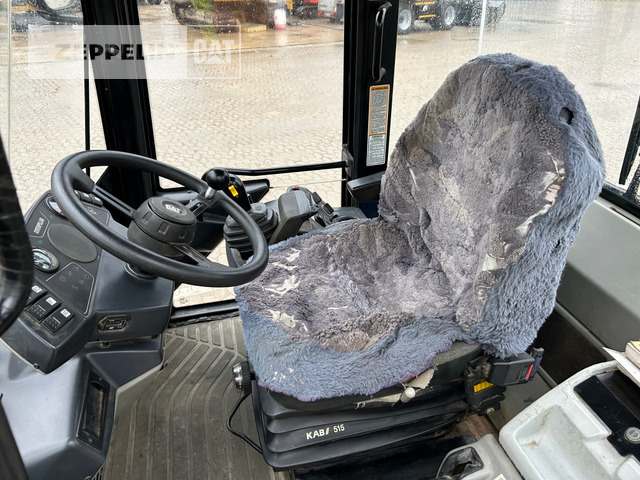 Chargeuse sur pneus Cat 902