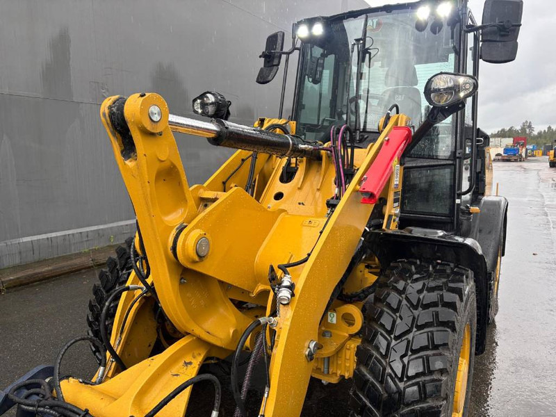 Chargeuse sur pneus Cat 906