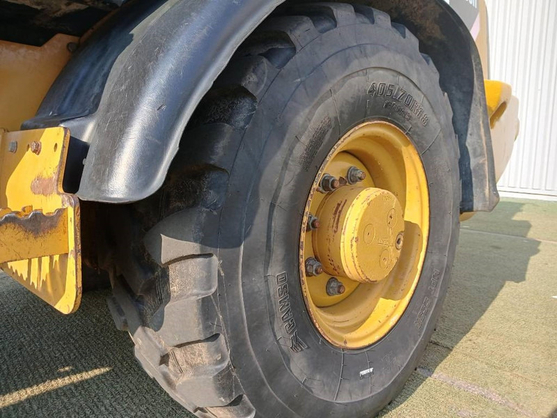 Chargeuse sur pneus Cat 906H, Hjullastare