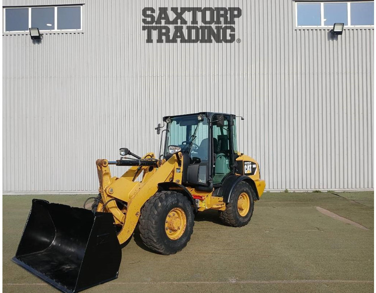 Chargeuse sur pneus Cat 906H, Hjullastare