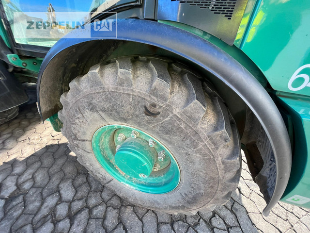 Chargeuse sur pneus Cat 906M