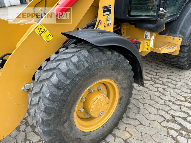 Chargeuse sur pneus Cat 906-14