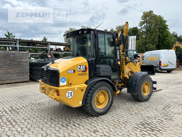 Chargeuse sur pneus Cat 906-14