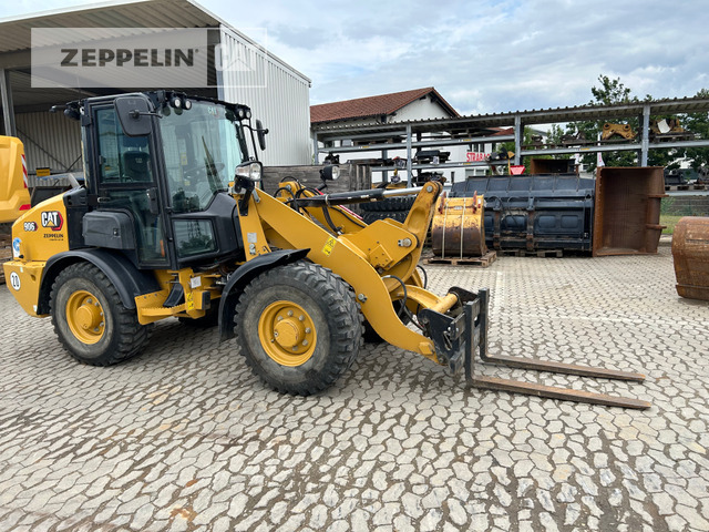 Chargeuse sur pneus Cat 906-14