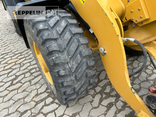 Chargeuse sur pneus Cat 906-14