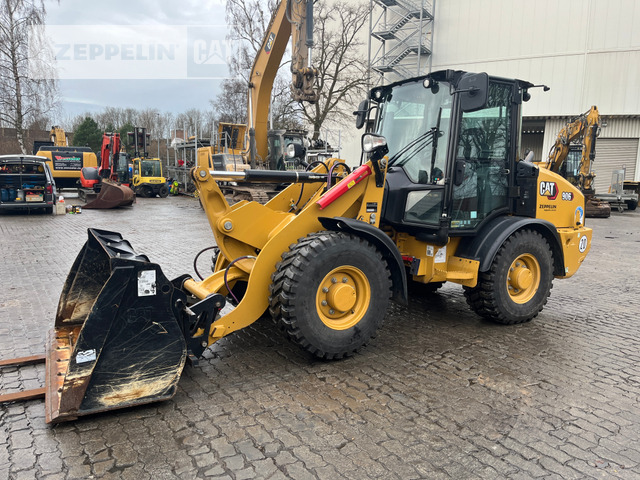 Chargeuse sur pneus Cat 906-14