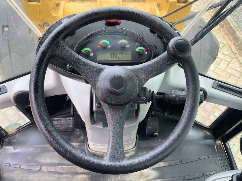 Chargeuse sur pneus Cat 906 M 2018