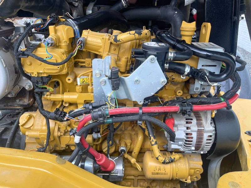 Chargeuse sur pneus Cat 906 M 2018