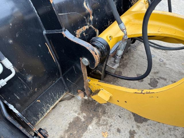 Chargeuse sur pneus Cat 906 M - EPA