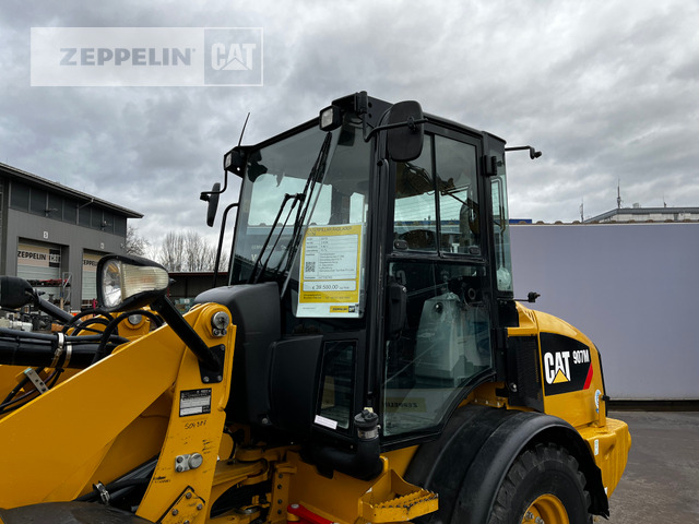 Chargeuse sur pneus Cat 907M