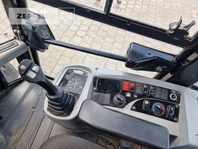 Chargeuse sur pneus Cat 907M