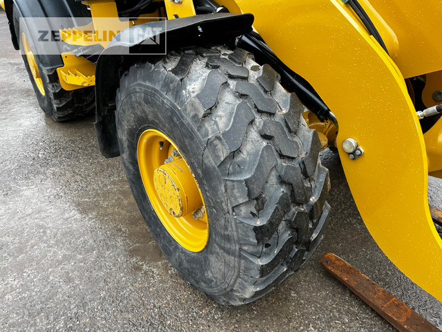 Chargeuse sur pneus Cat 907M