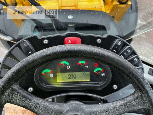 Chargeuse sur pneus Cat 907M