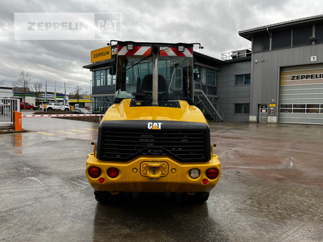 Chargeuse sur pneus Cat 907M