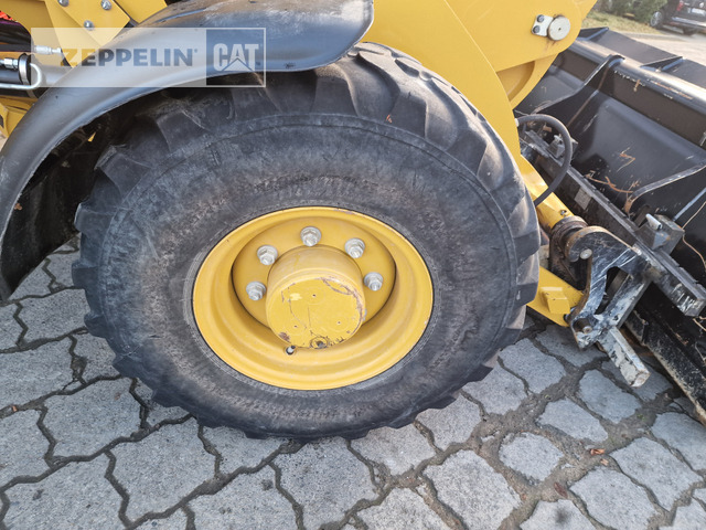 Chargeuse sur pneus Cat 907M