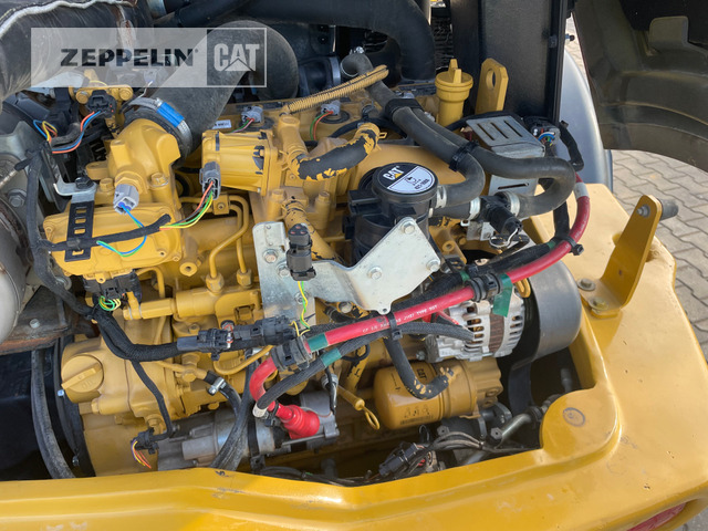 Chargeuse sur pneus Cat 908M