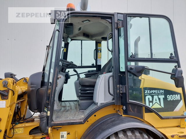 Chargeuse sur pneus Cat 908M