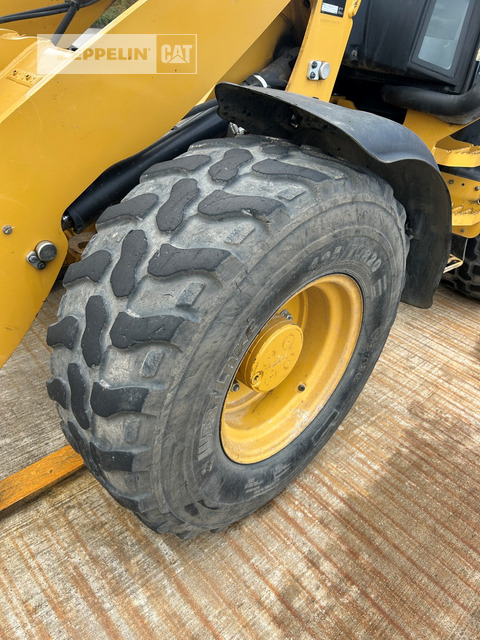 Chargeuse sur pneus Cat 908M