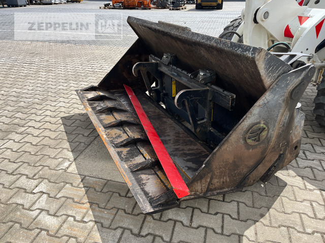 Chargeuse sur pneus Cat 908M