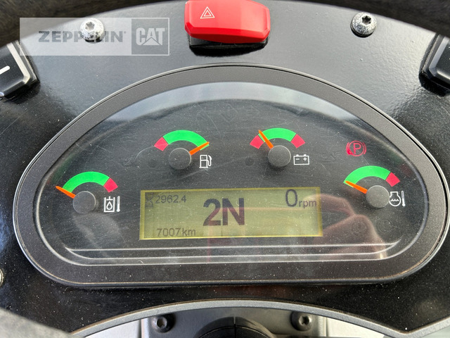 Chargeuse sur pneus Cat 908M