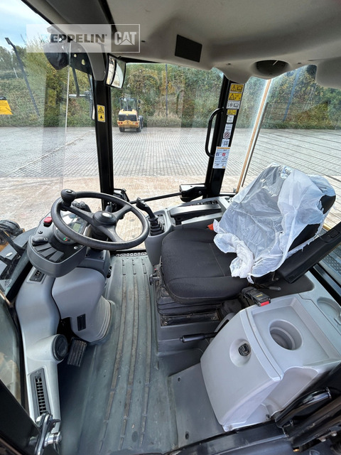 Chargeuse sur pneus Cat 908M