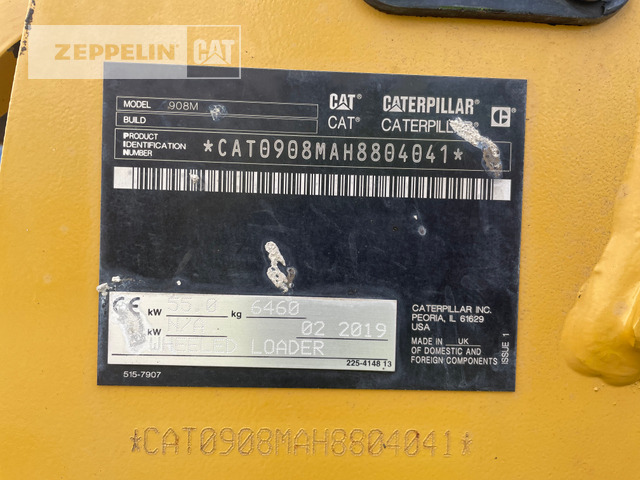 Chargeuse sur pneus Cat 908M