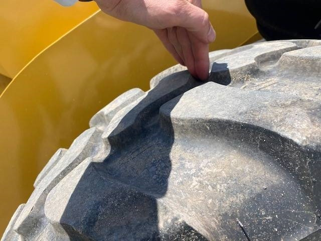 Chargeuse sur pneus Cat 908-14A MIETE / RENTAL (12002096)