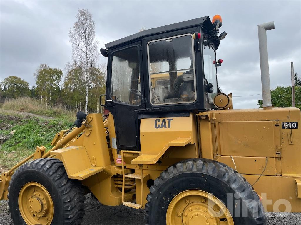 Chargeuse sur pneus Cat 910 Reparationsobjekt