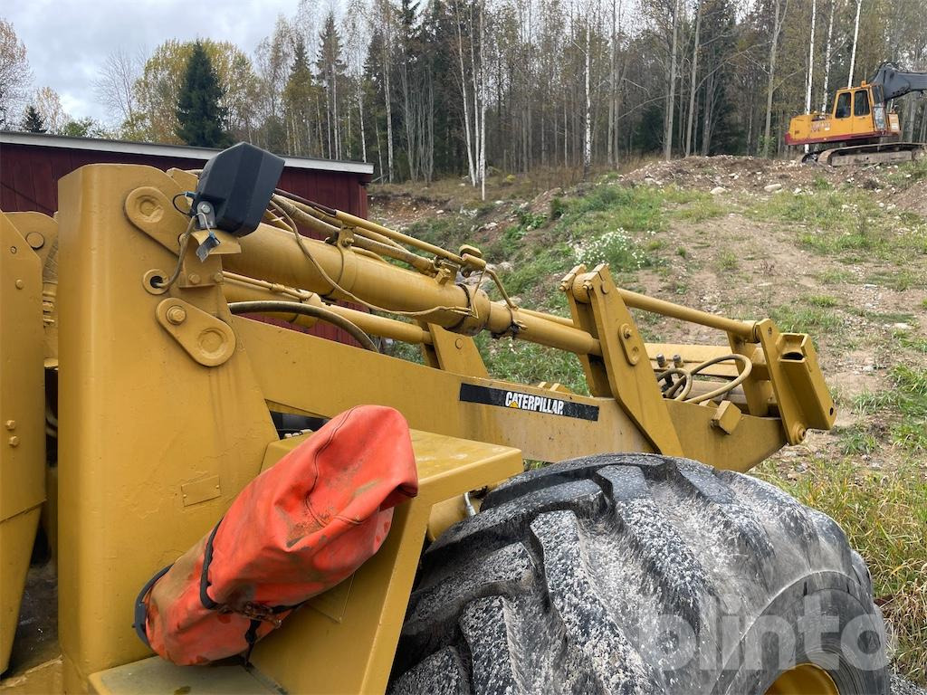 Chargeuse sur pneus Cat 910 Reparationsobjekt