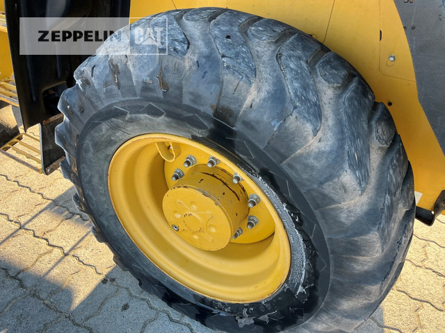 Chargeuse sur pneus Cat 918M