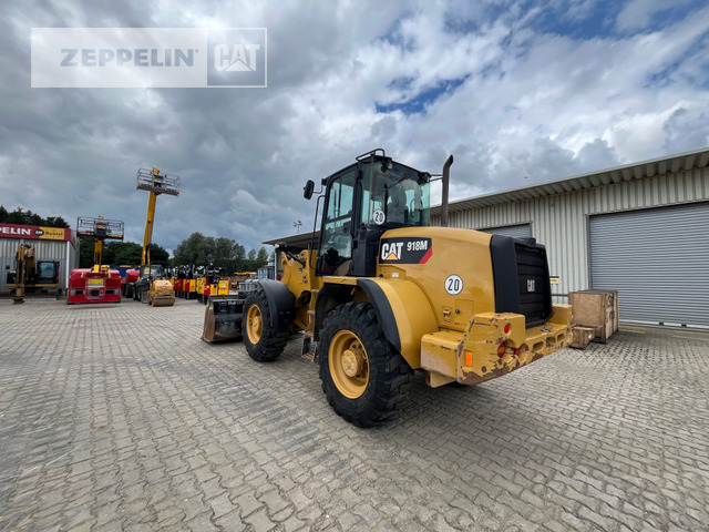 Chargeuse sur pneus Cat 918M
