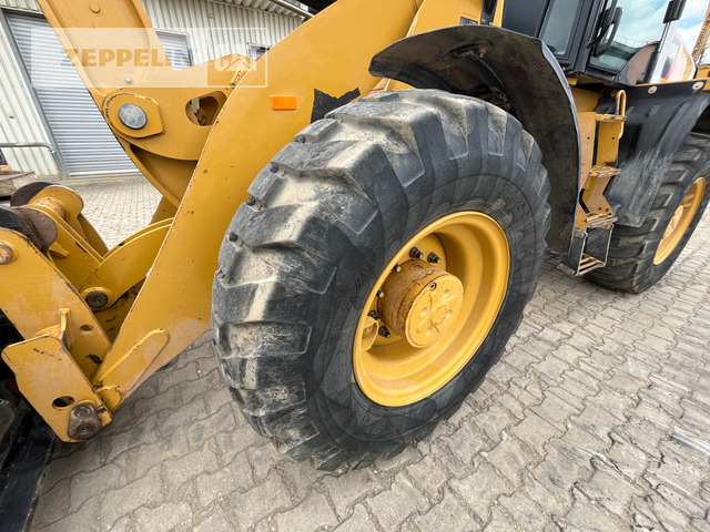 Chargeuse sur pneus Cat 918M