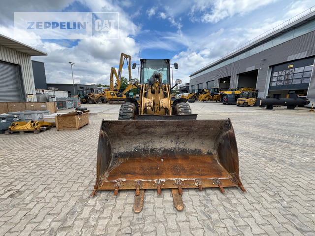 Chargeuse sur pneus Cat 918M