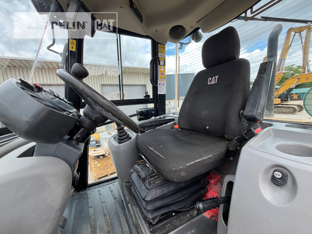 Chargeuse sur pneus Cat 918M