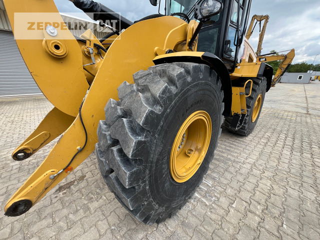 Chargeuse sur pneus Cat 926M