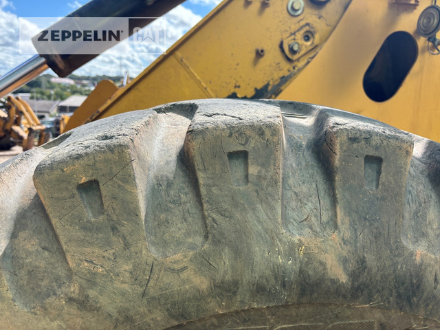 Chargeuse sur pneus Cat 930G