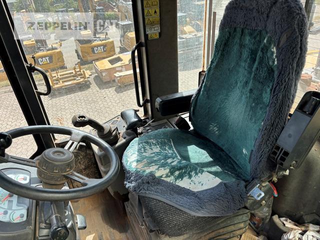 Chargeuse sur pneus Cat 930G