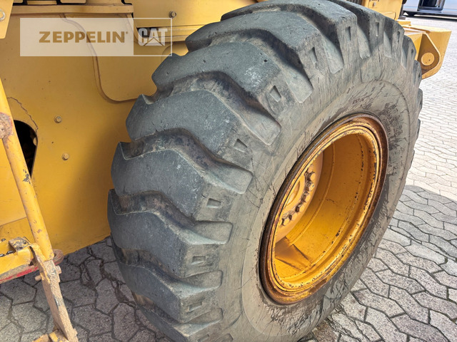 Chargeuse sur pneus Cat 930G