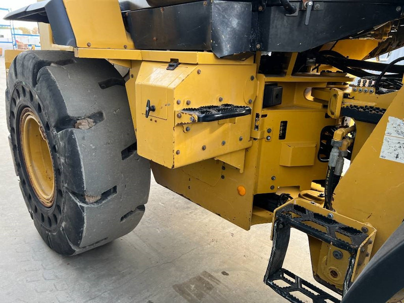 Chargeuse sur pneus Cat 930M