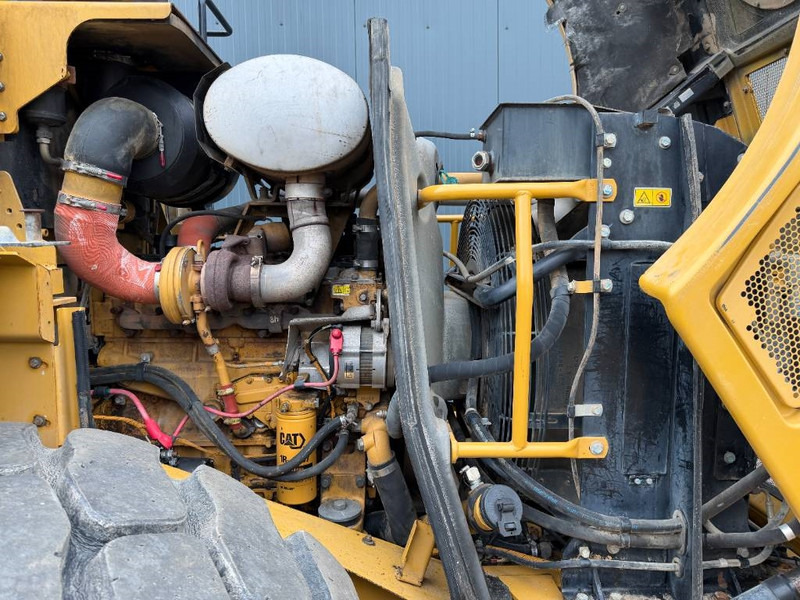 Chargeuse sur pneus Cat 962H