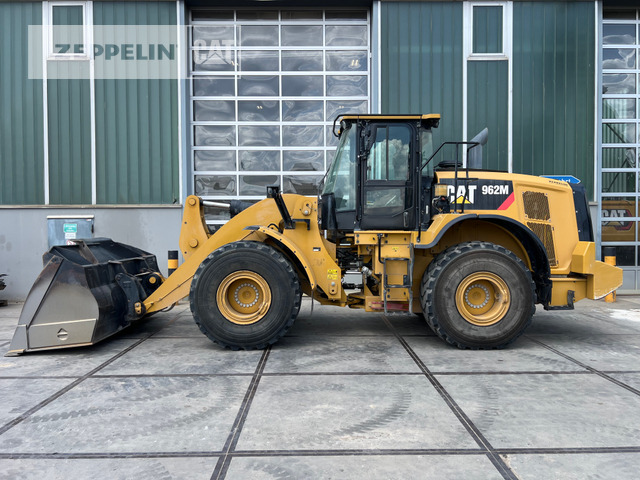 Chargeuse sur pneus Cat 962M