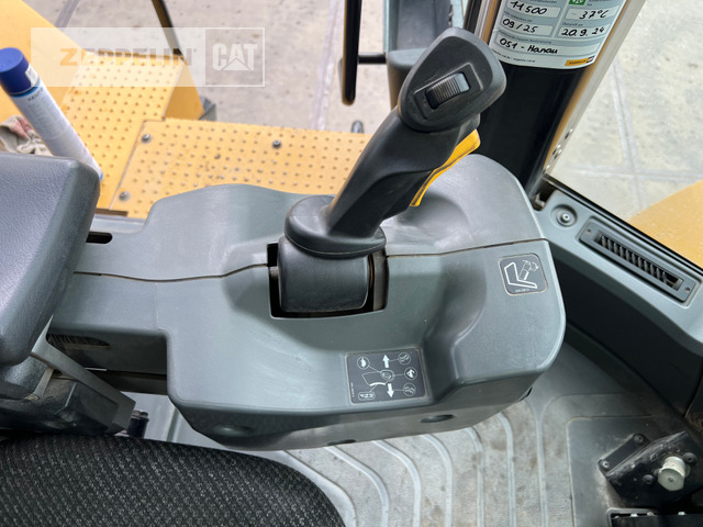 Chargeuse sur pneus Cat 962M