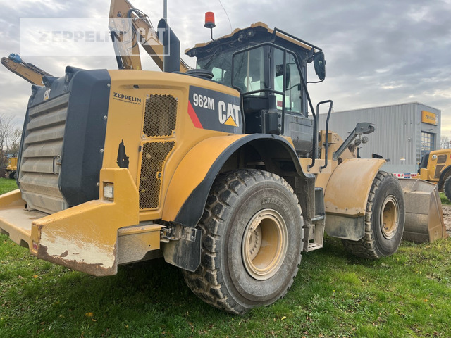 Chargeuse sur pneus Cat 962M