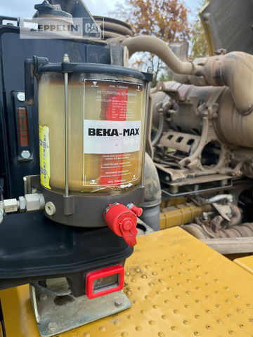 Chargeuse sur pneus Cat 966KXE