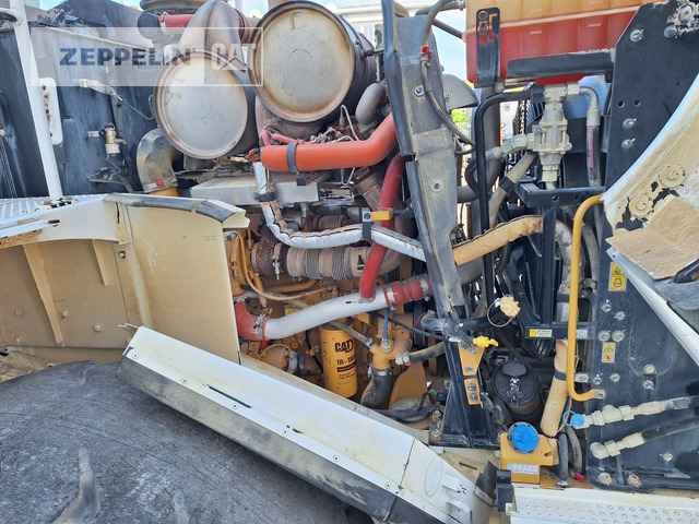 Chargeuse sur pneus Cat 966M