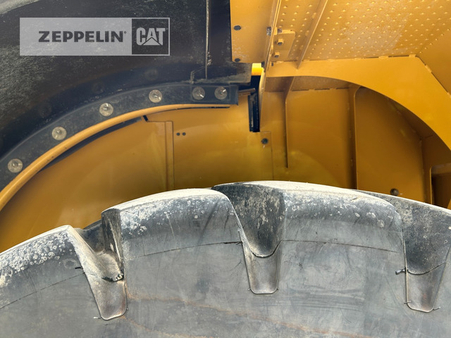 Chargeuse sur pneus Cat 966M