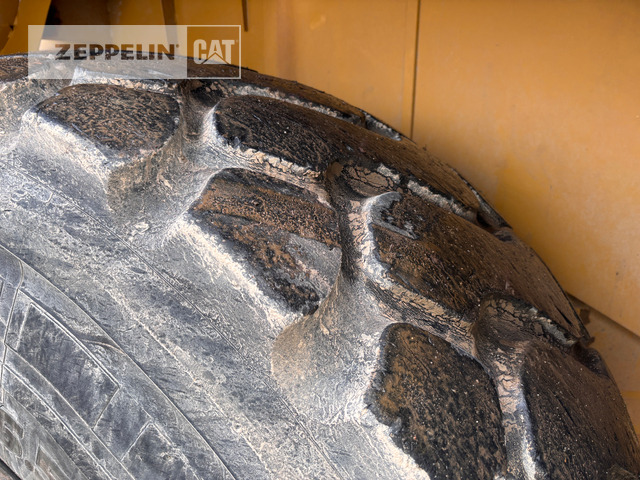 Chargeuse sur pneus Cat 966M