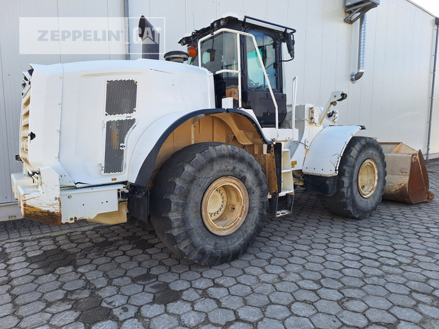 Chargeuse sur pneus Cat 966M