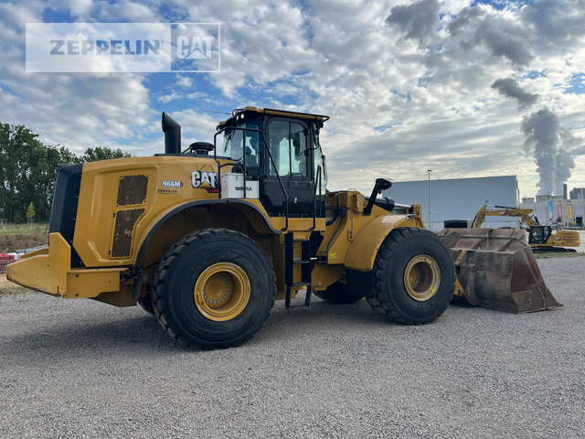 Chargeuse sur pneus Cat 966M