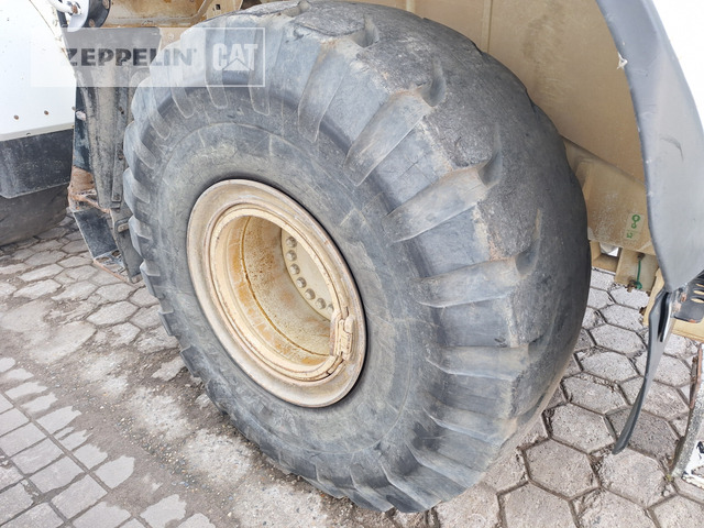 Chargeuse sur pneus Cat 966M